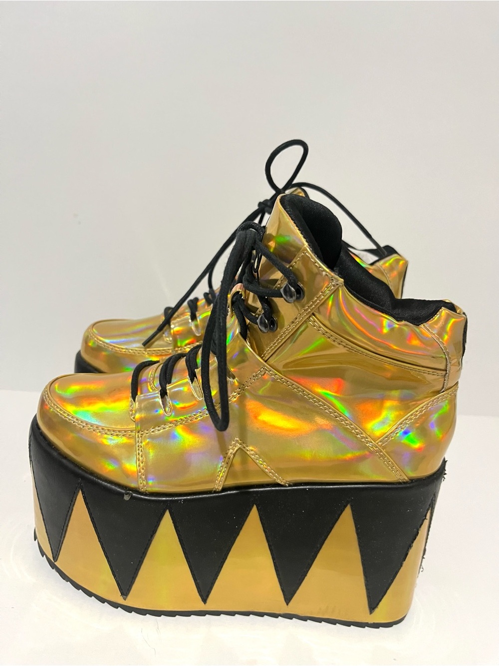 YRU Qozmopolitan Gold Holographic Platform Women’s Shoes with Lace-Up Closure